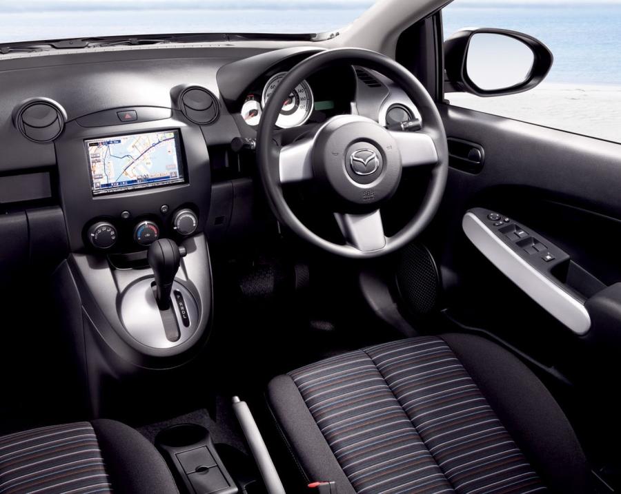  Mazda Demio 2009 года  (фото 4 из 4)